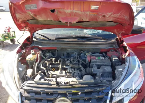 2021 Nissan Kicks Sv Xtronic Cvt z USA, uszkodzony, nr VIN 3N1CP5CV7ML539160